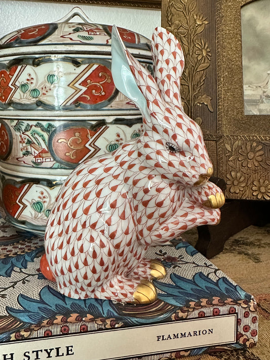Herend Hand-Painted Porcelain Begging Rabbit | Rust Fishnet | 6.5"
