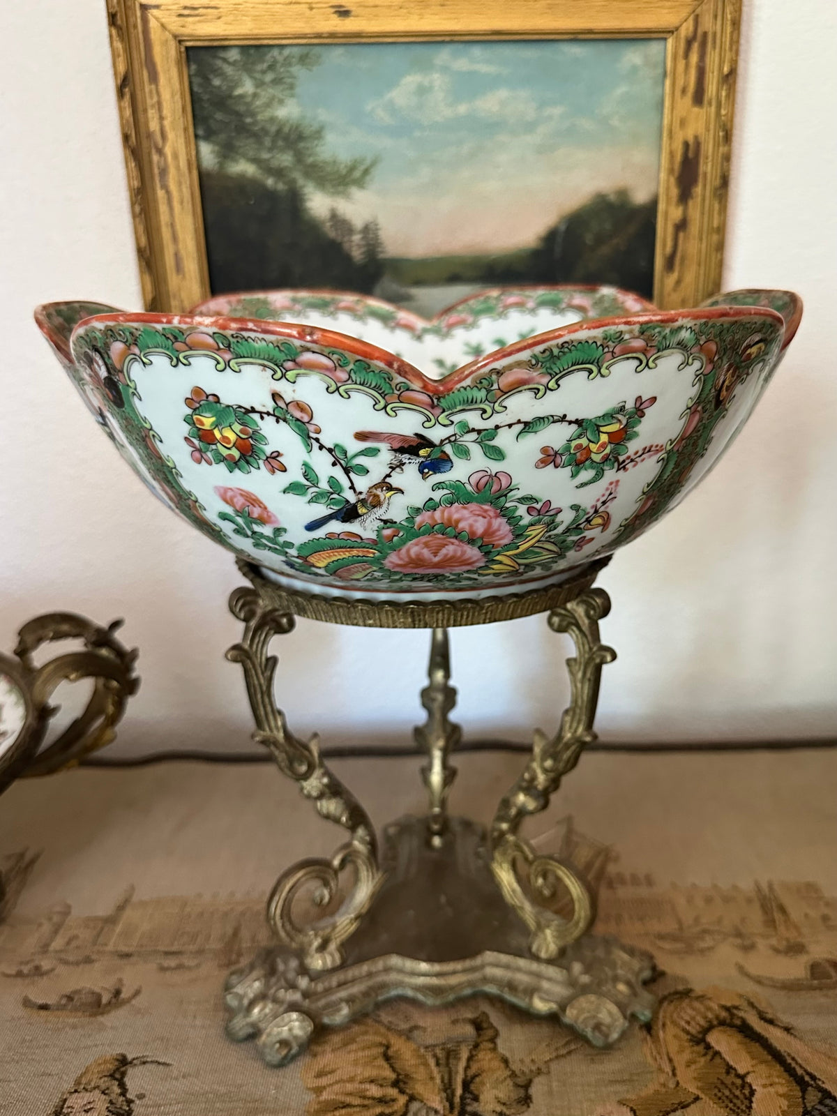 Antique Chinese Rose Medallion Scalloped Bowl – 10.5"
