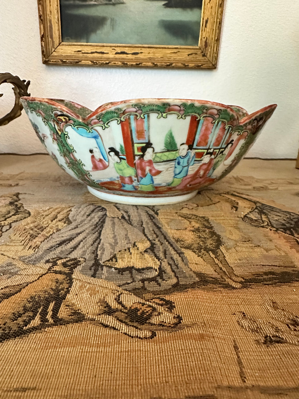 Antique Chinese Rose Medallion Scalloped Bowl – 10.5"