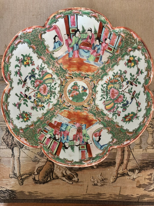 Antique Chinese Rose Medallion Scalloped Bowl – 10.5"