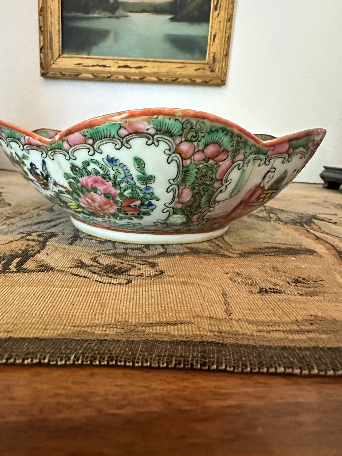 Antique Chinese Rose Medallion Scalloped Bowl – 7.75"