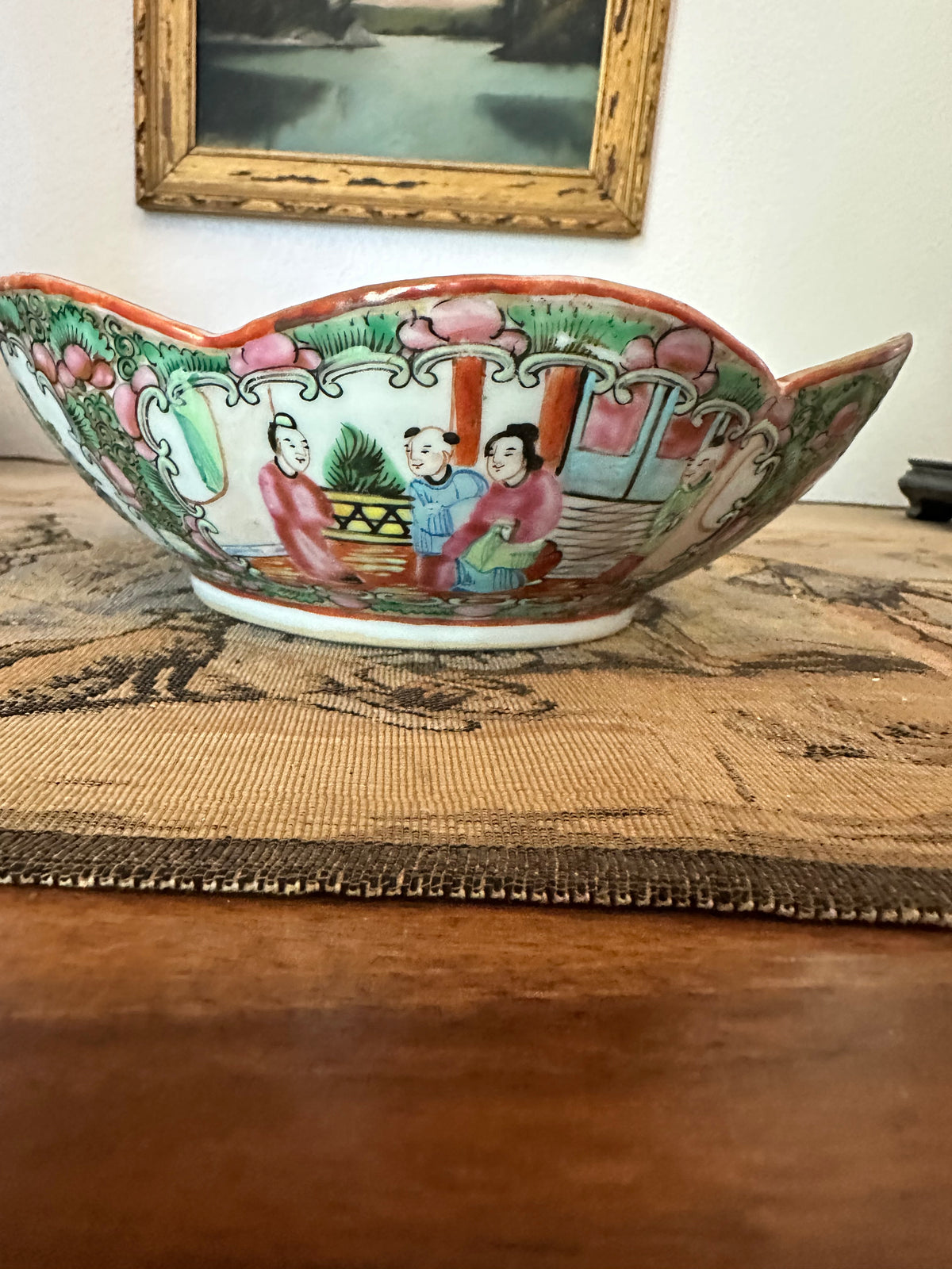 Antique Chinese Rose Medallion Scalloped Bowl – 7.75"