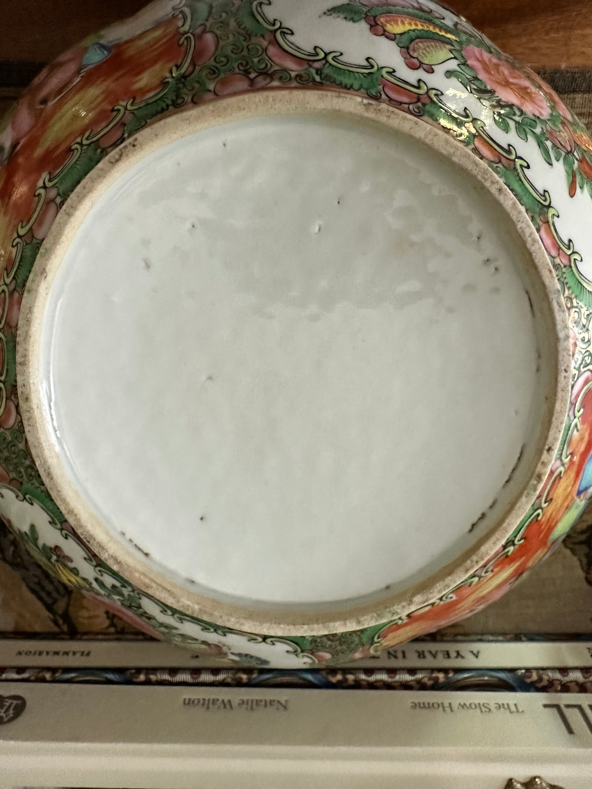 Antique Chinese Rose Medallion Scalloped Bowl – 10.5"