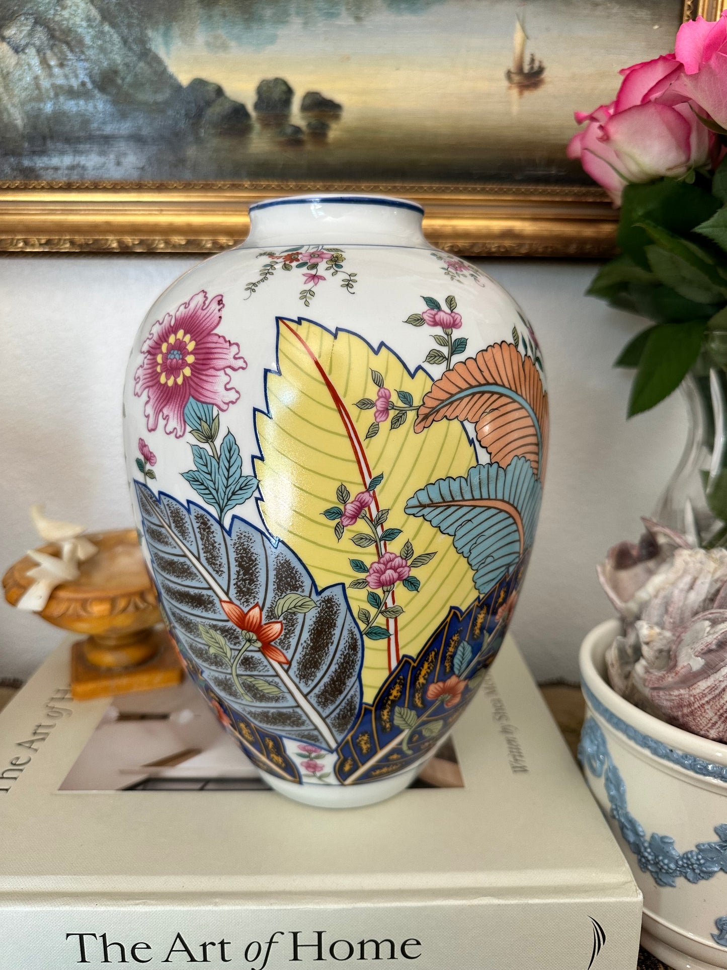 Vintage Mann Tobacco Leaf Porcelain Vase