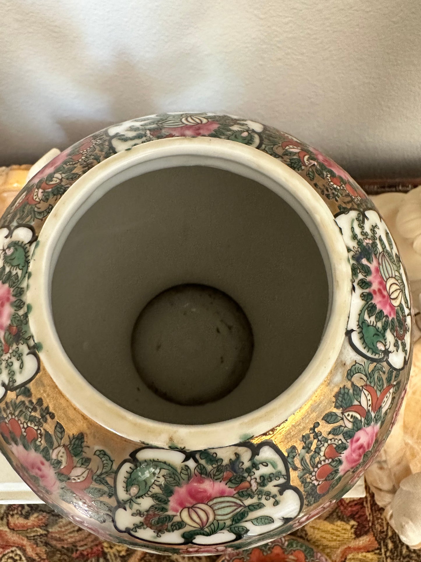 Vintage Macau Rose Medallion Temple Jar with Lid, 12.75" Chinoiserie Ginger Jar, Famille Rose Porcelain Vase