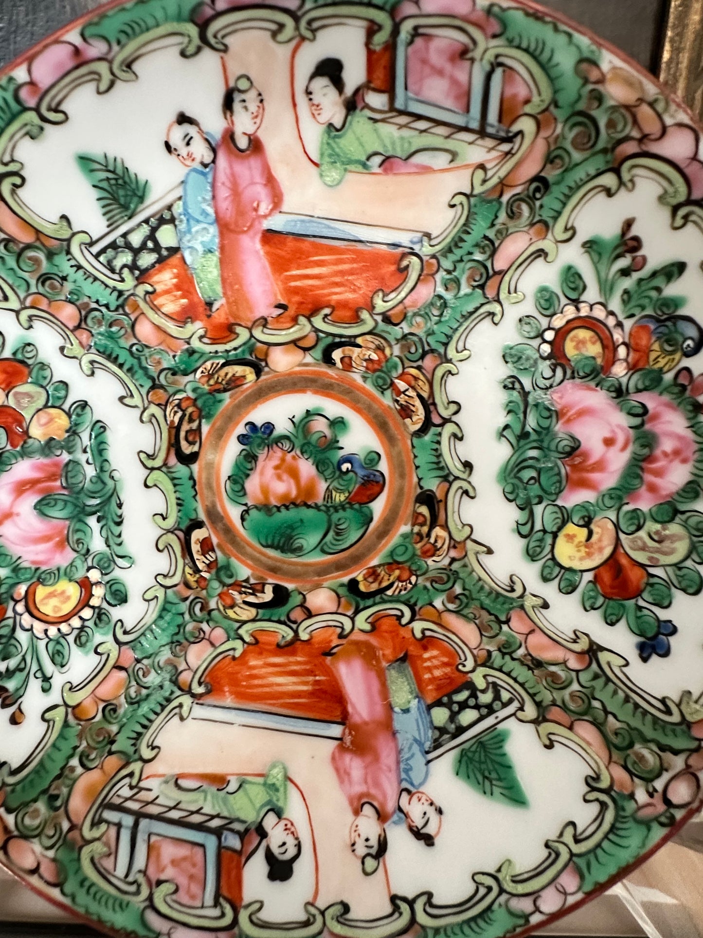Vintage Chinese Rose Medallion Plate, Republic Period, circa 1920s–1940s - 5.5"