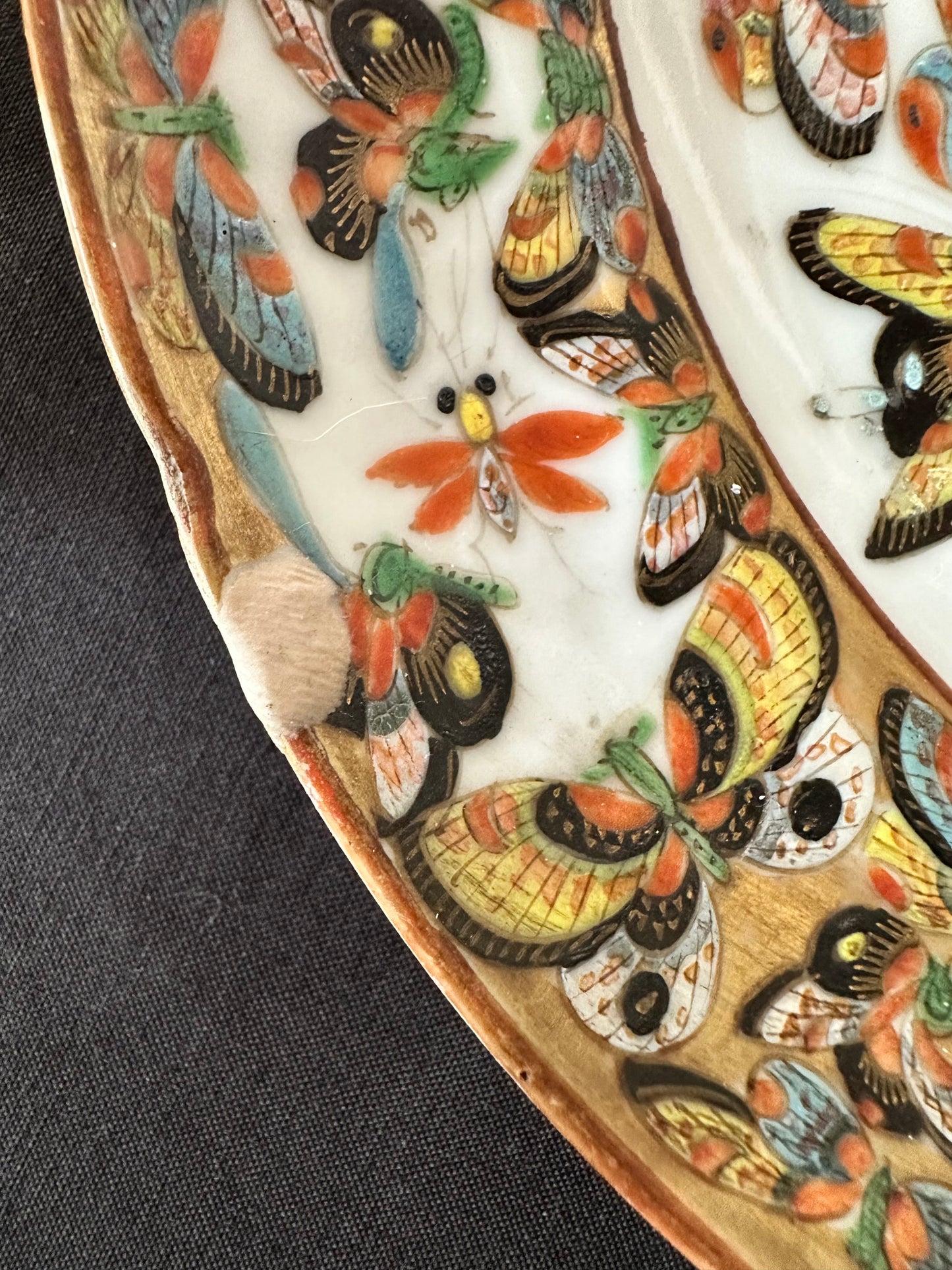 Antique Chinese Thousand Butterflies Porcelain Plate | 9.25"