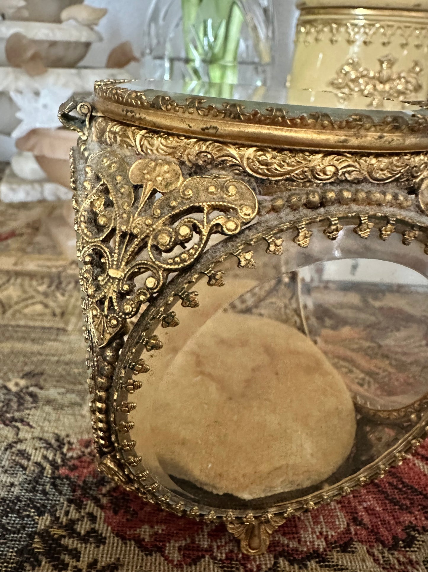 Vintage Stylebuilt Gold-Tone Glass Jewelry Casket Box | Vanity Display Case | Stylebuilt Frame Co. N.Y.