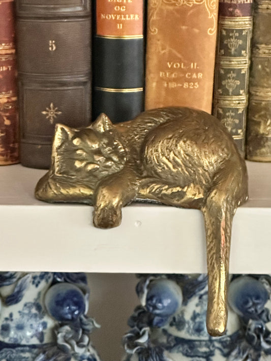 Vintage Brass Sleeping Cat Shelf Sitter Figurine | Gold Tone Cat Decor | 1995
