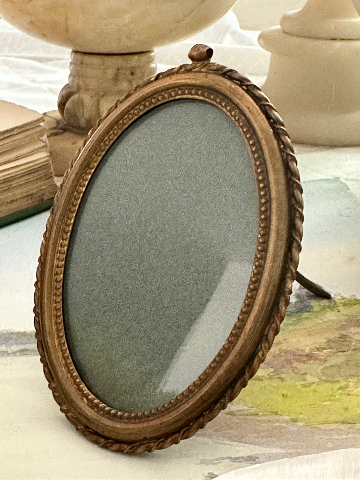 Antique Oval Gilt Brass Picture Frame – Easel Back