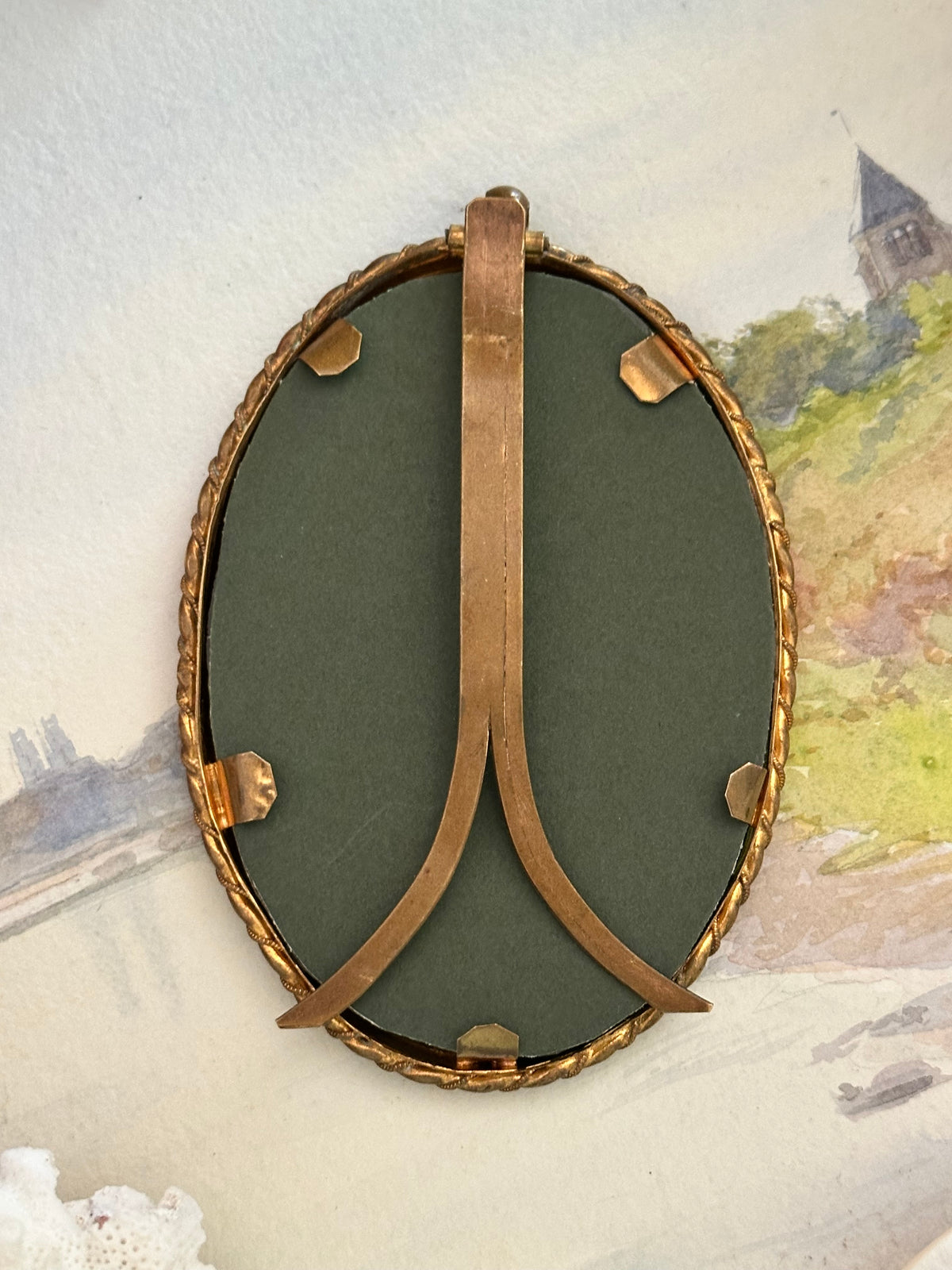Antique Oval Gilt Brass Picture Frame – Easel Back
