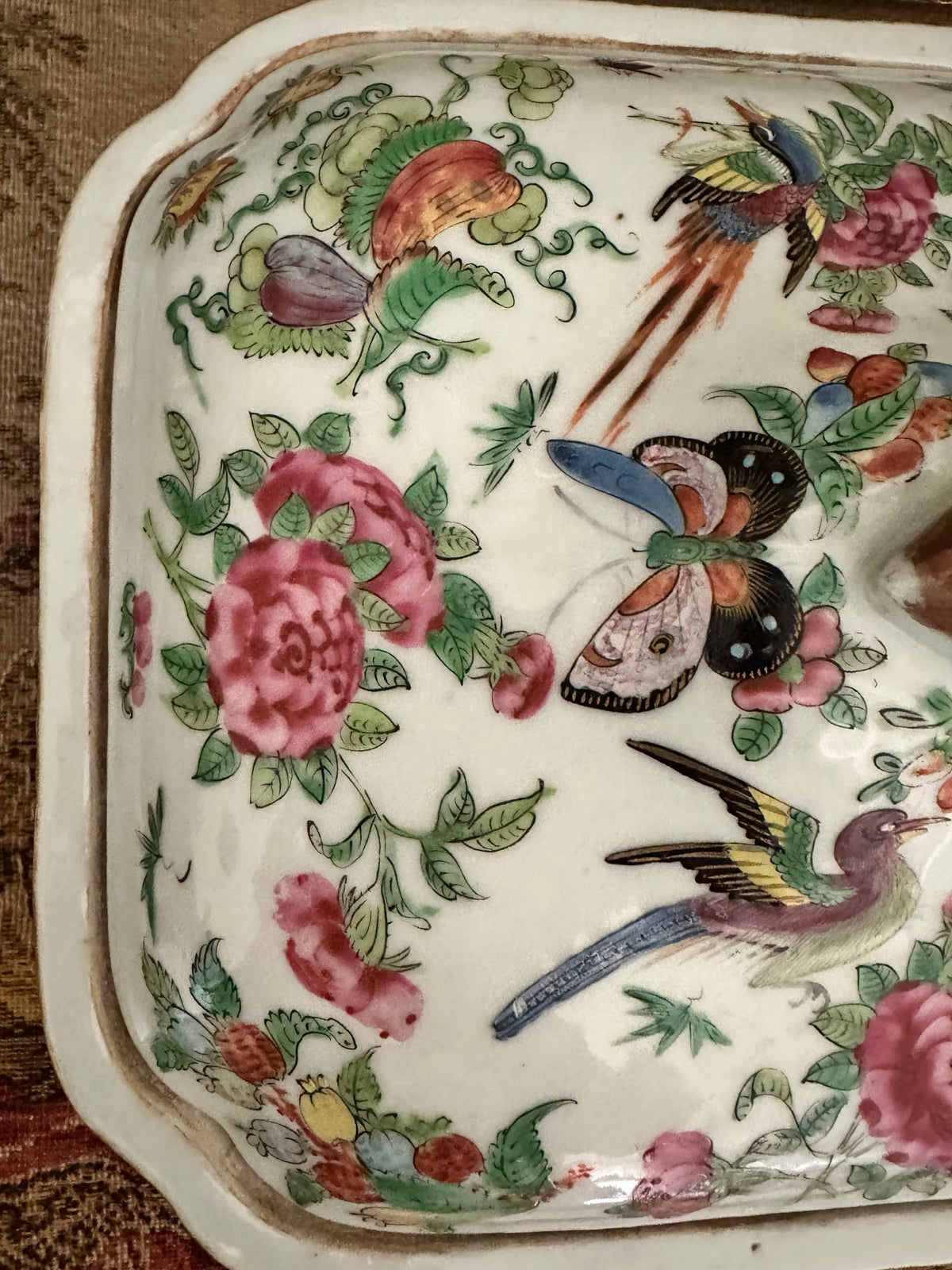 Antique Famille Rose Canton Lidded Tureen White Ground Chinese Export Porcelain