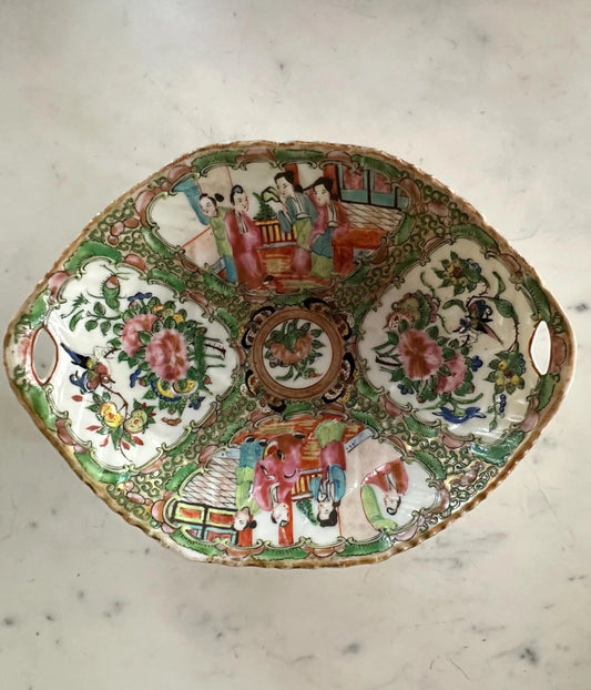 Antique Rose Medallion Handled Dish – 19th C. Chinese Export – 9x7 Oval